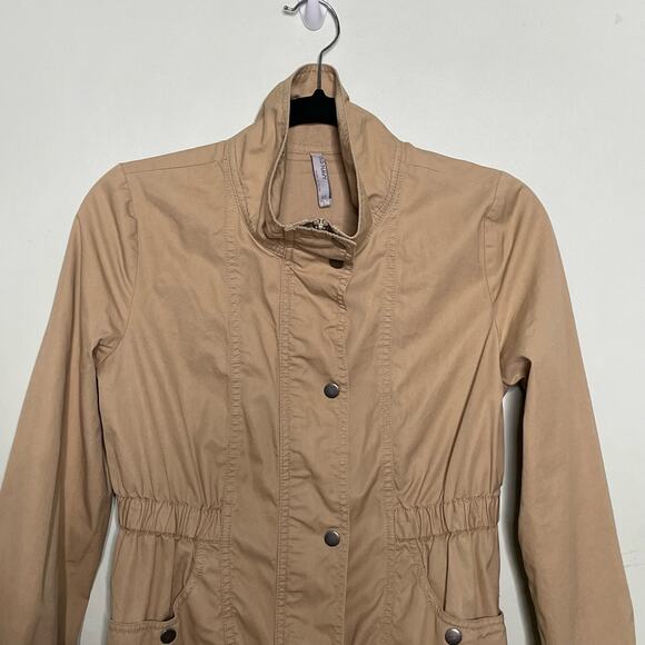 Old Navy Windbreaker Jacket Full Zip Snap Button Long Sleeve Pocket Beige Tan XS - Picture 3 of 10